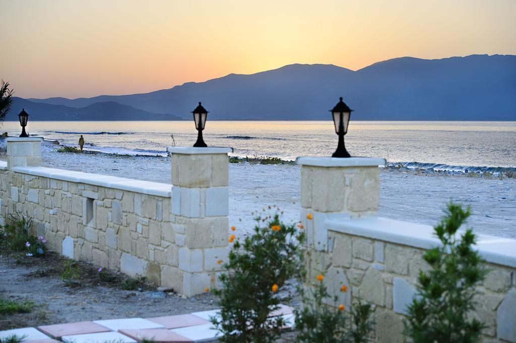 Niriides Apartments Kissamos Exterior photo
