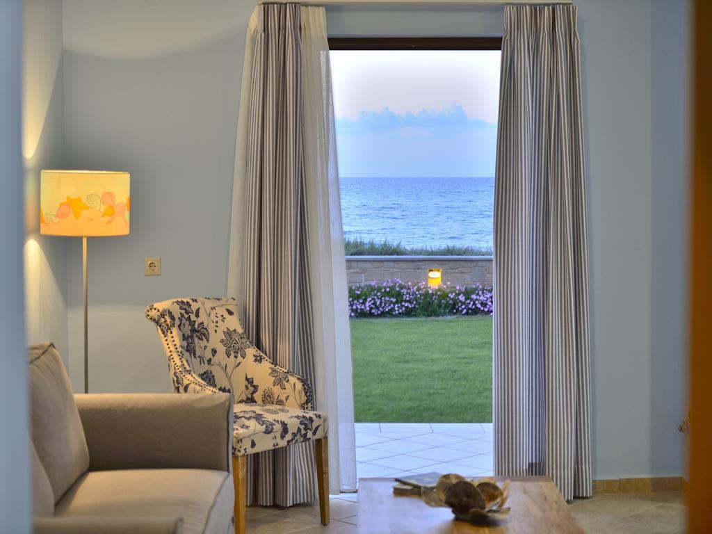 Niriides Apartments Kissamos Exterior photo