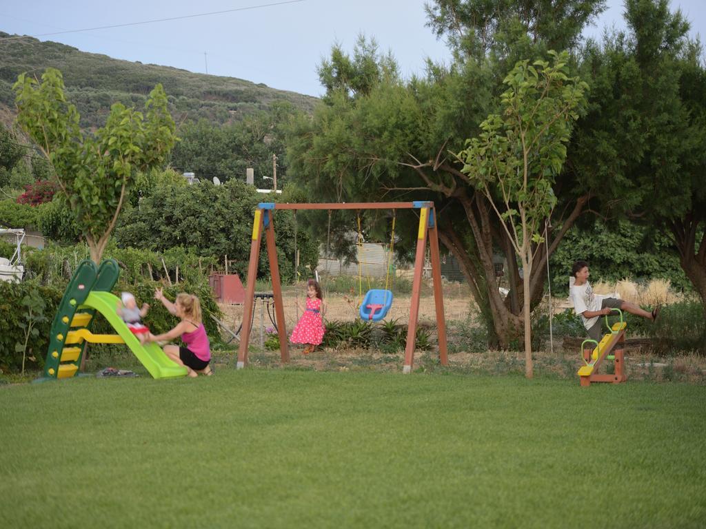 Niriides Apartments Kissamos Exterior photo